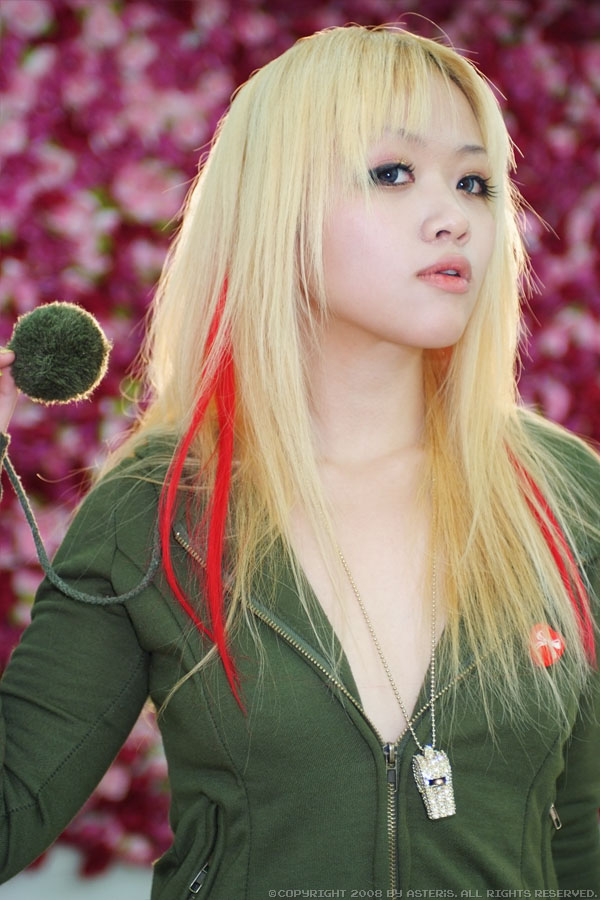 Red @ Cafe Flying&nbsp;Needle