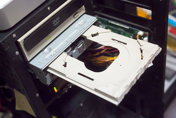 고장난 DVD-ROM 라이터 트레이&nbsp;수리