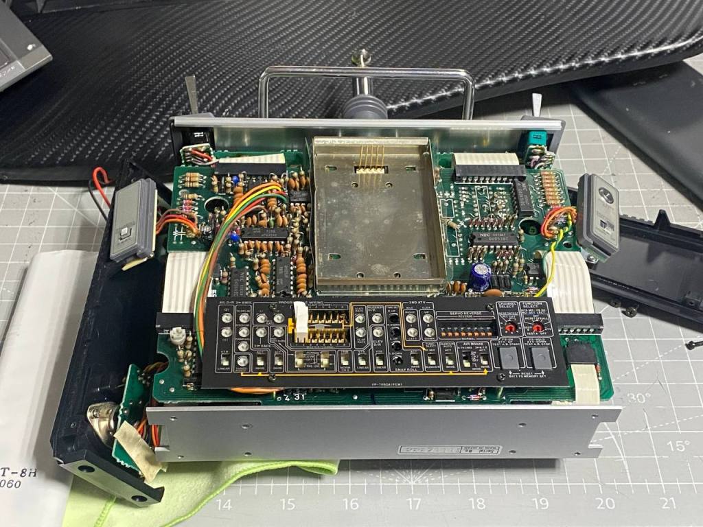 FUTABA FP-T8SGA-P 배터리&nbsp;교체